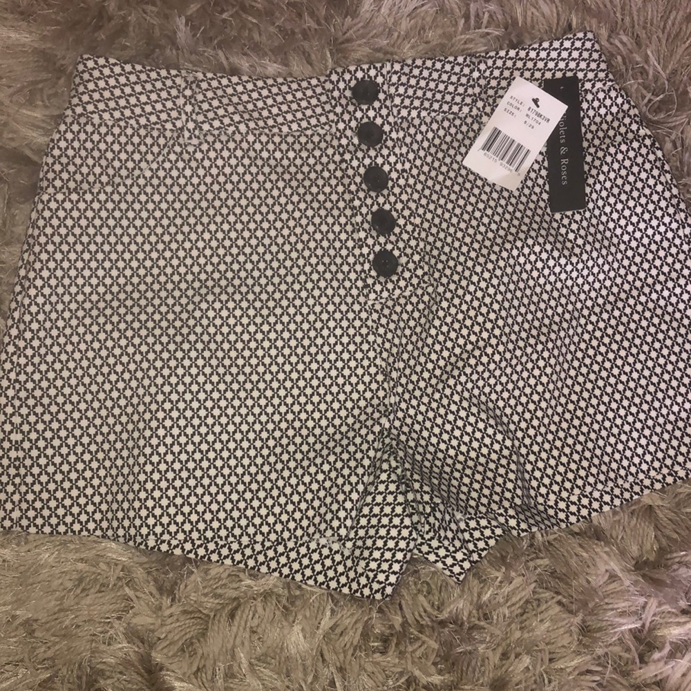 Violets & Roses dress shorts